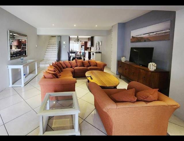 3 BEDROOM APARTMENT RENTED IN HUMEWOOD